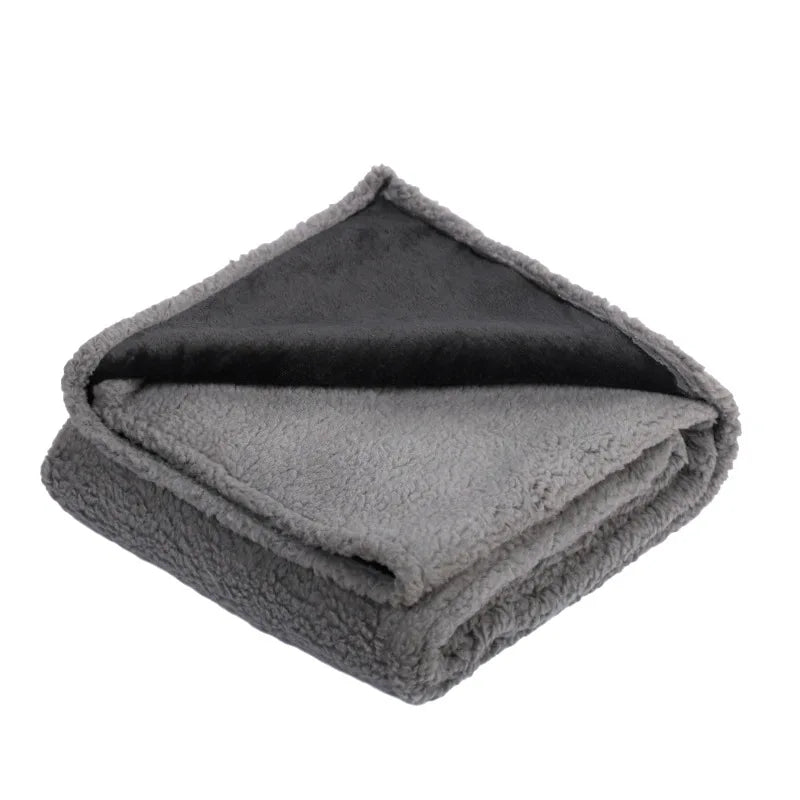 Soft Comfortable Warm Pet Sleeping Blanket, Flannel & Lambskin Dog Blanket, Thick Waterproof Mat for Cats and Dogs Accessories