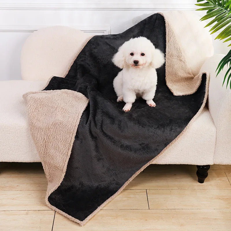 Soft Comfortable Warm Pet Sleeping Blanket, Flannel & Lambskin Dog Blanket, Thick Waterproof Mat for Cats and Dogs Accessories