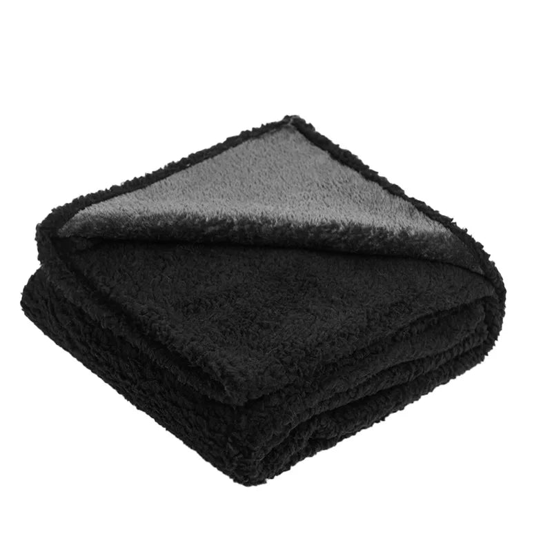 Soft Comfortable Warm Pet Sleeping Blanket, Flannel & Lambskin Dog Blanket, Thick Waterproof Mat for Cats and Dogs Accessories