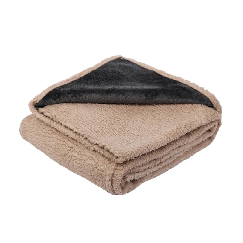 Soft Comfortable Warm Pet Sleeping Blanket, Flannel & Lambskin Dog Blanket, Thick Waterproof Mat for Cats and Dogs Accessories